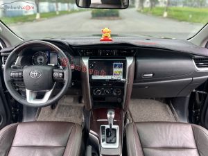 Xe Toyota Fortuner 2.4G 4x2 AT 2020