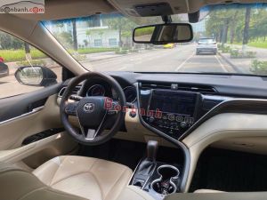 Xe Toyota Camry 2.0G 2020