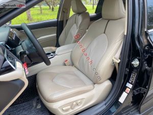 Xe Toyota Camry 2.0G 2020