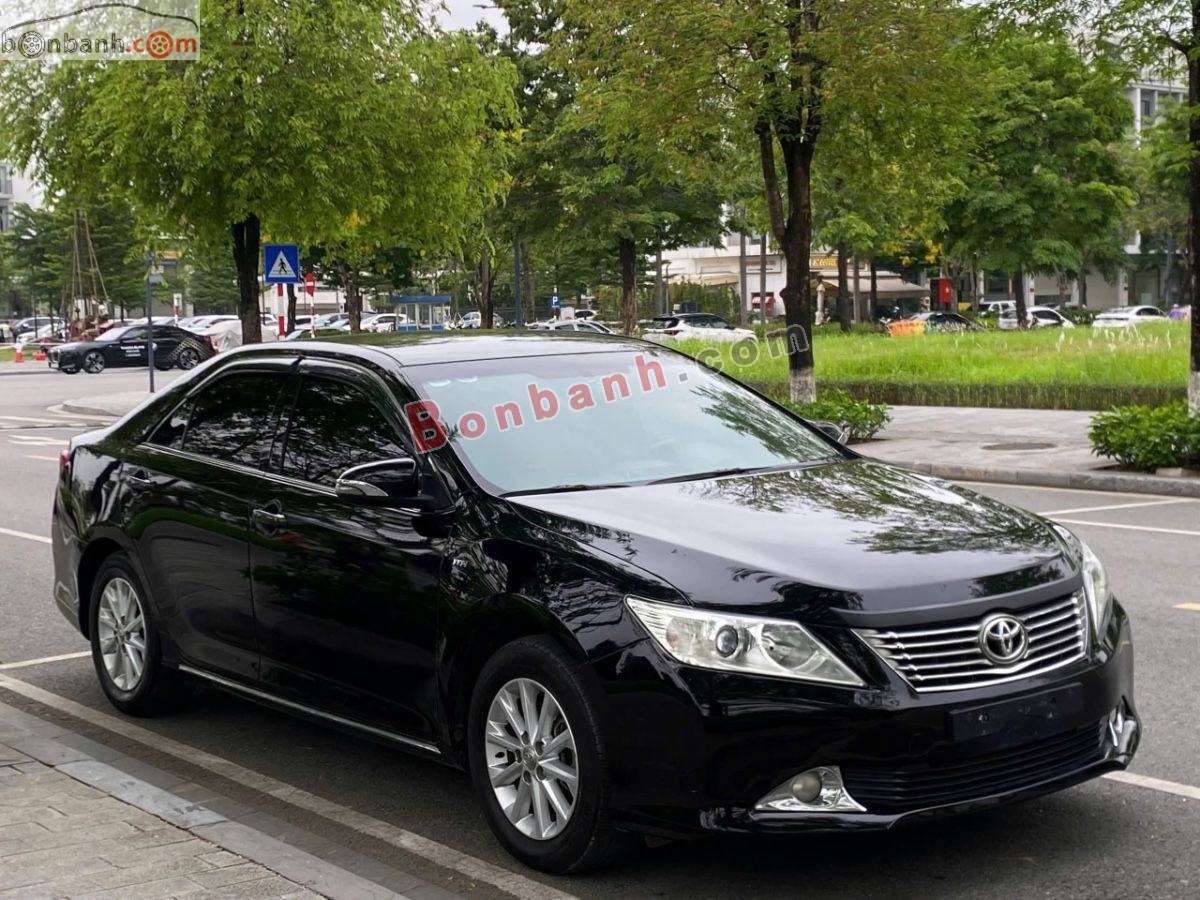 Toyota Camry 2.0E 2013
