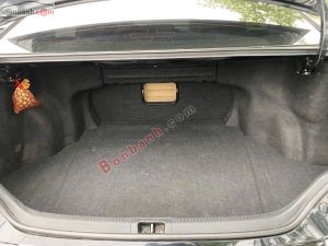 Xe Toyota Camry 2.0E 2013