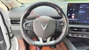 Xe VinFast VF7 Eco 2025
