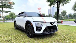 Xe VinFast VF7 Eco 2025