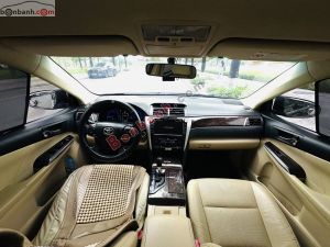 Xe Toyota Camry 2.0E 2016