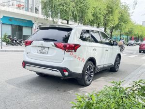Xe Mitsubishi Outlander 2.0 CVT 2021